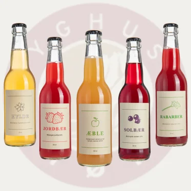 Saft fra Bryghuset M�n &ndash; danskproduceret frugtsaft i flaske, naturlig smag og h�ndv�rksm�ssig kvalitet fra M�n.